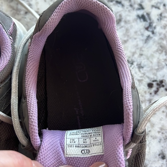 Environmentally Neutral Design Stumptown 100Z sneakers - Picture 6 of 6